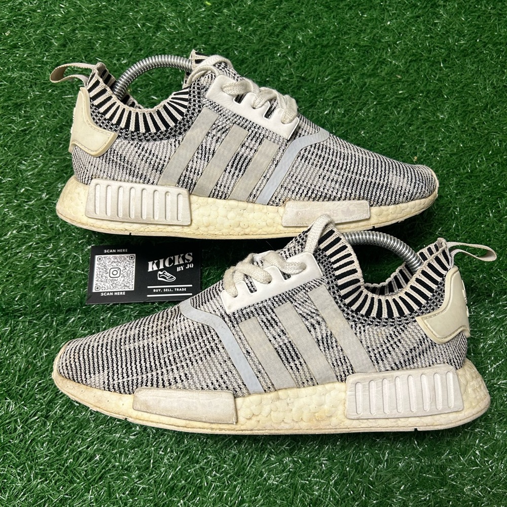 Adidas Boost NMD_R1 Primeknit Glitch White Oreo Size 8 (BY1911)